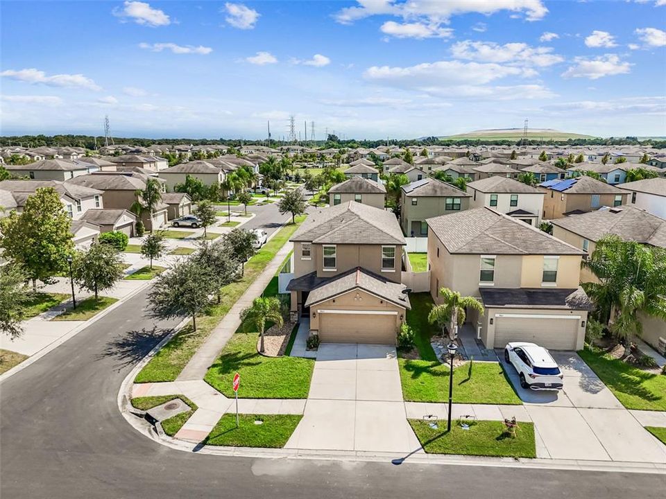 Active With Contract: $390,000 (4 beds, 2 baths, 2109 Square Feet)