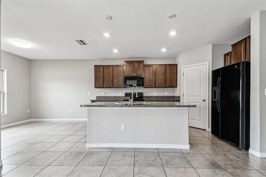 Active With Contract: $390,000 (4 beds, 2 baths, 2109 Square Feet)