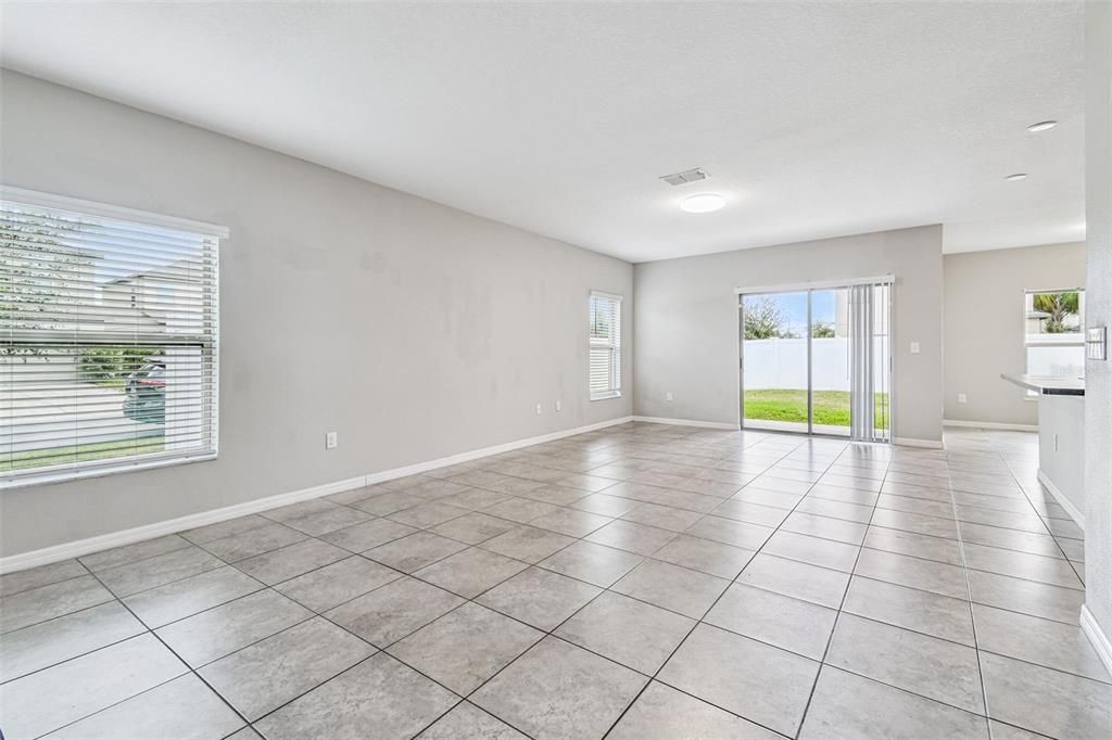 Active With Contract: $390,000 (4 beds, 2 baths, 2109 Square Feet)