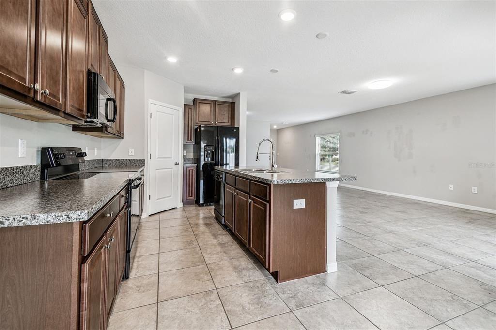 Active With Contract: $390,000 (4 beds, 2 baths, 2109 Square Feet)