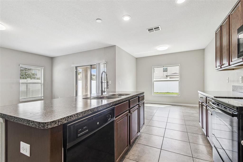 Active With Contract: $390,000 (4 beds, 2 baths, 2109 Square Feet)