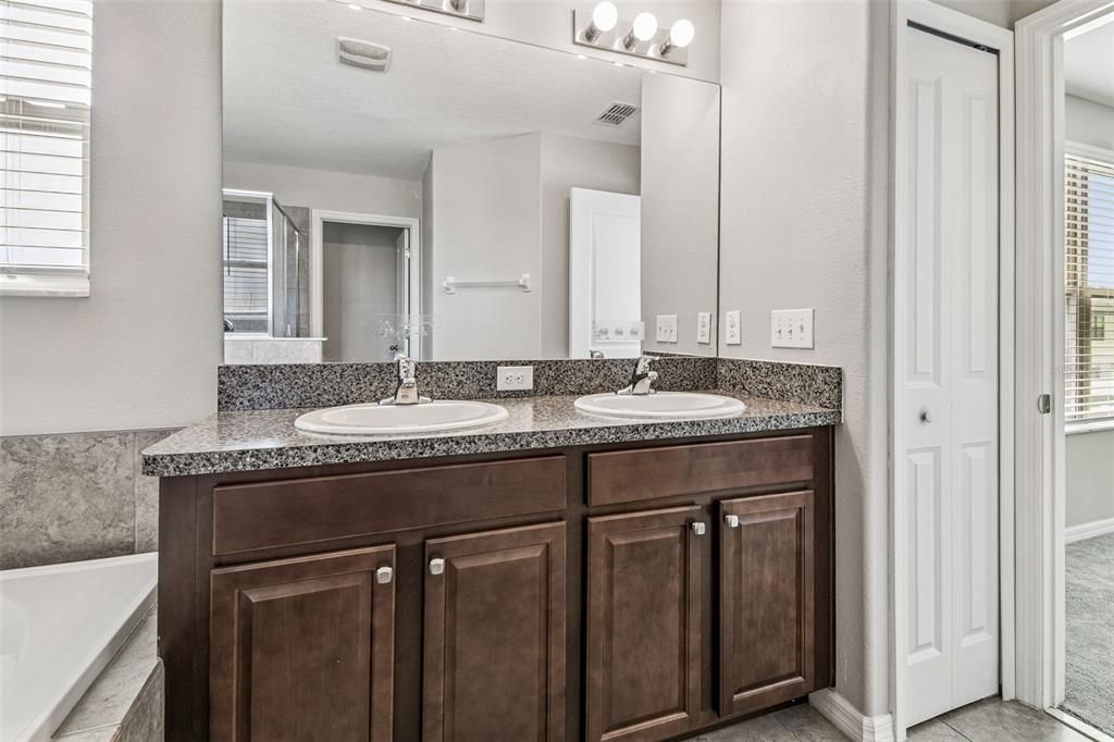 Active With Contract: $390,000 (4 beds, 2 baths, 2109 Square Feet)