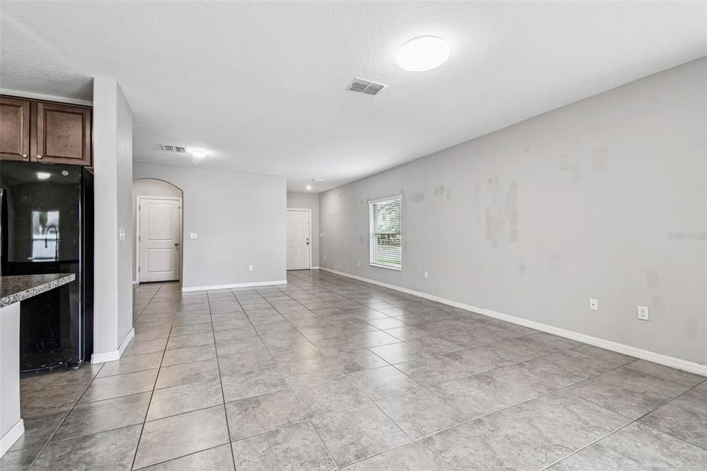 Active With Contract: $390,000 (4 beds, 2 baths, 2109 Square Feet)