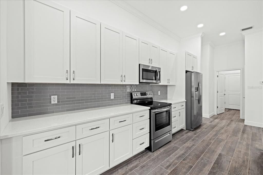 待售: $575,000 (3 贝兹, 2 浴室, 1975 平方英尺)