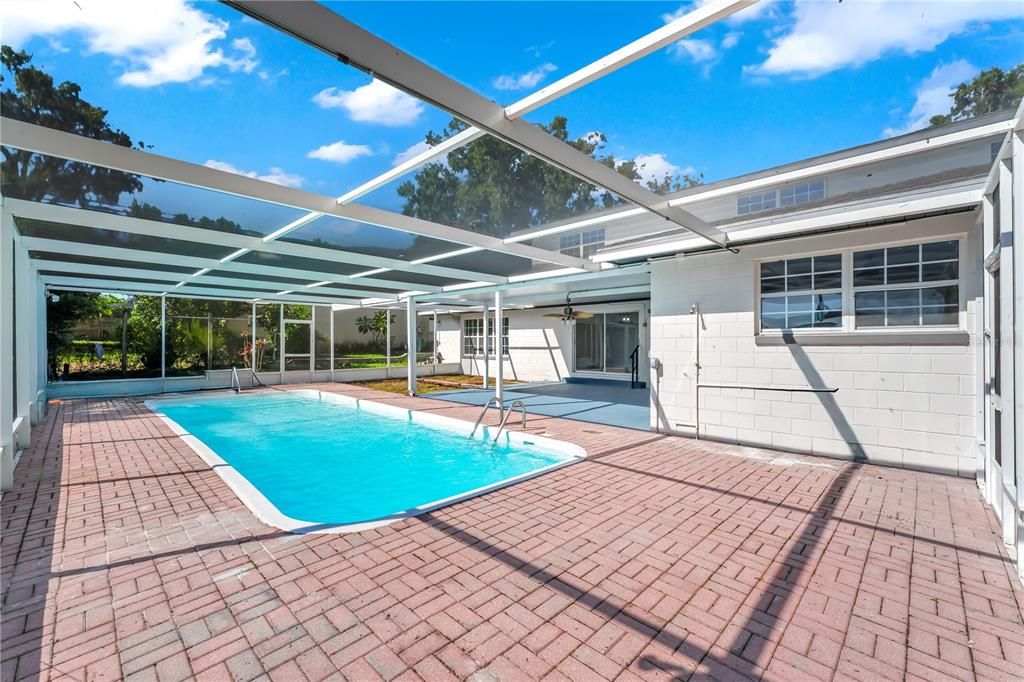 En Venta: $519,000 (4 camas, 3 baños, 3377 Pies cuadrados)