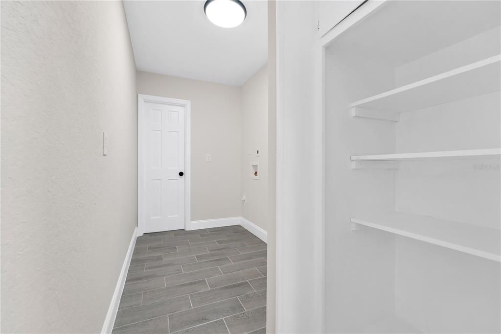 En Venta: $519,000 (4 camas, 3 baños, 3377 Pies cuadrados)