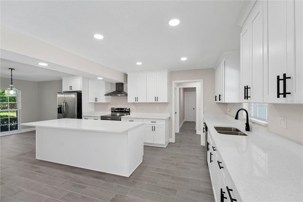 En Venta: $519,000 (4 camas, 3 baños, 3377 Pies cuadrados)