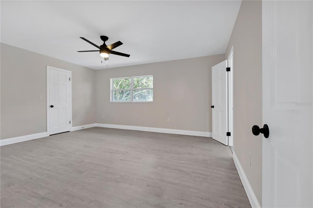 En Venta: $519,000 (4 camas, 3 baños, 3377 Pies cuadrados)