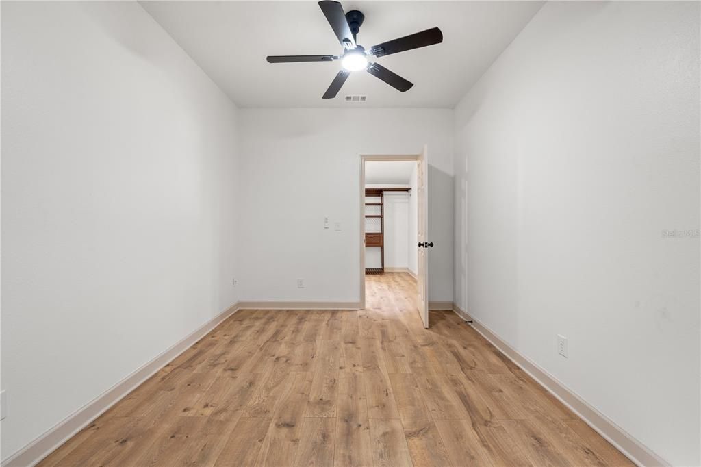 待售: $950,000 (4 贝兹, 3 浴室, 4101 平方英尺)