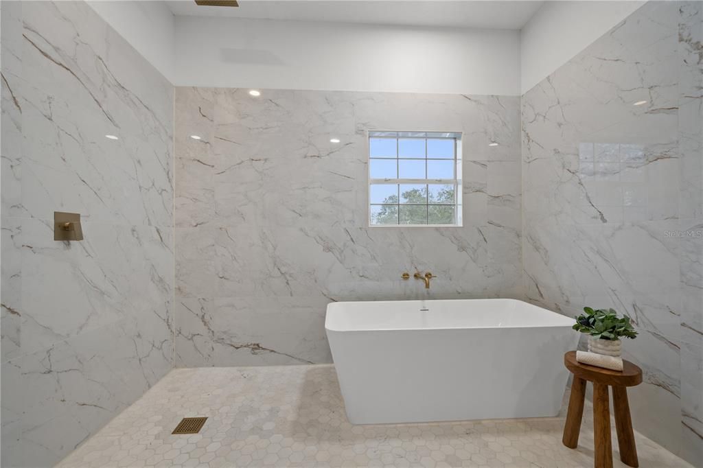 待售: $950,000 (4 贝兹, 3 浴室, 4101 平方英尺)