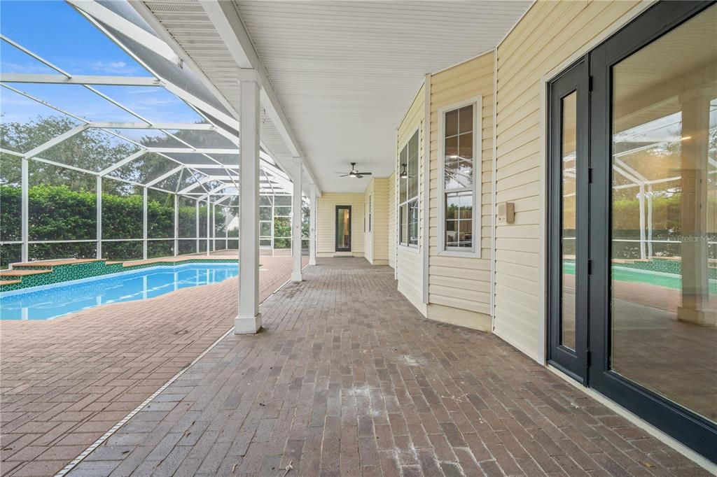 待售: $950,000 (4 贝兹, 3 浴室, 4101 平方英尺)