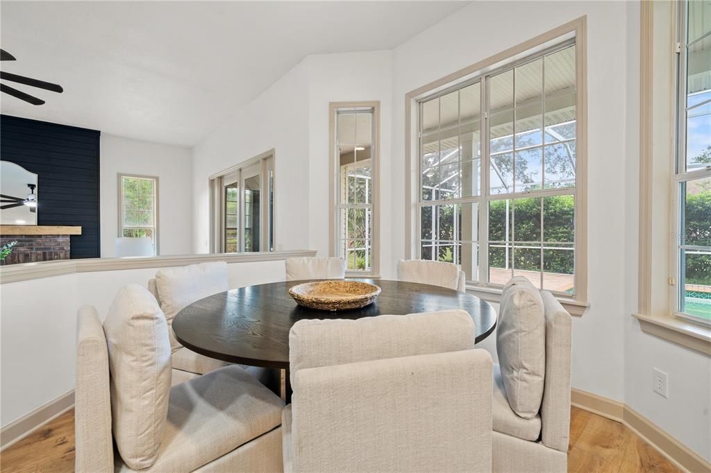 待售: $950,000 (4 贝兹, 3 浴室, 4101 平方英尺)