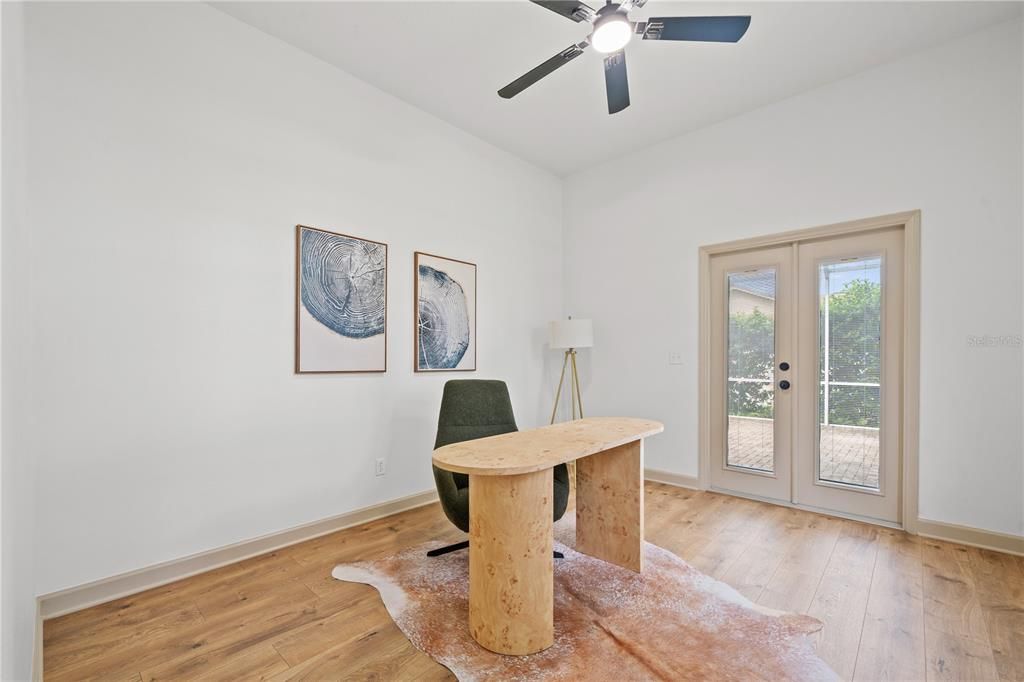 待售: $950,000 (4 贝兹, 3 浴室, 4101 平方英尺)