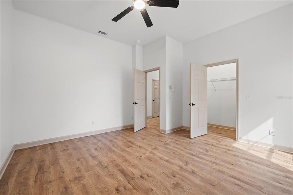 待售: $950,000 (4 贝兹, 3 浴室, 4101 平方英尺)