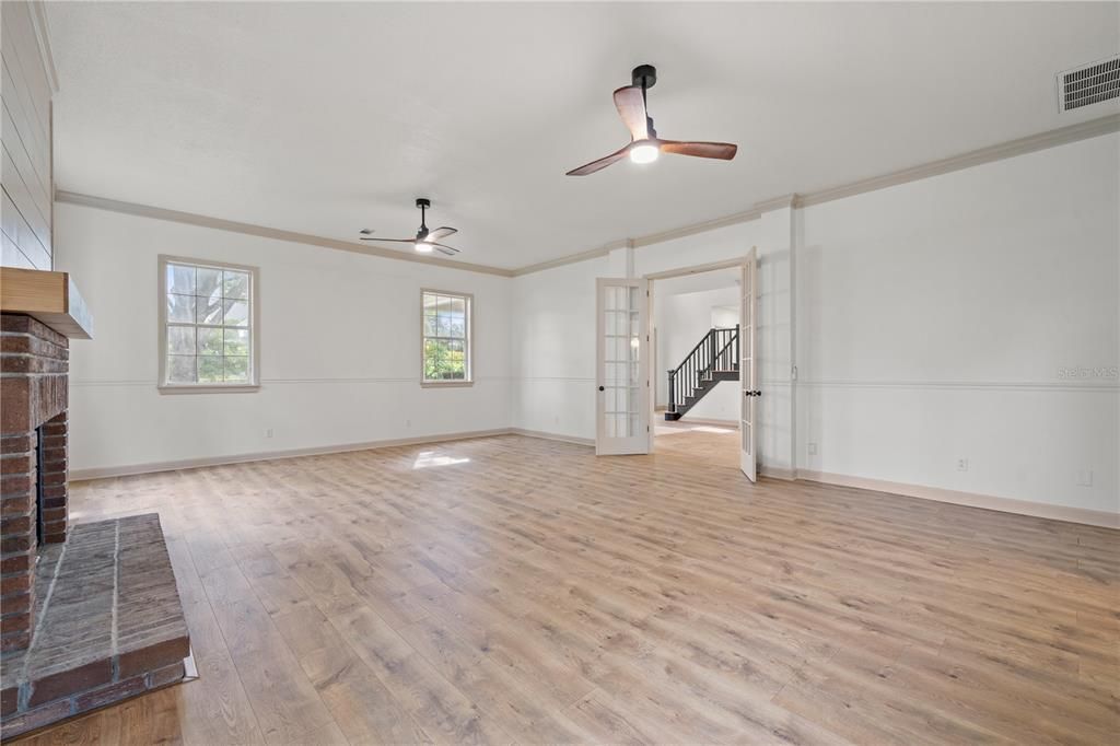 待售: $950,000 (4 贝兹, 3 浴室, 4101 平方英尺)