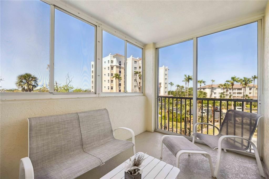 出租: $2,500 (3 贝兹, 2 浴室, 1349 平方英尺)