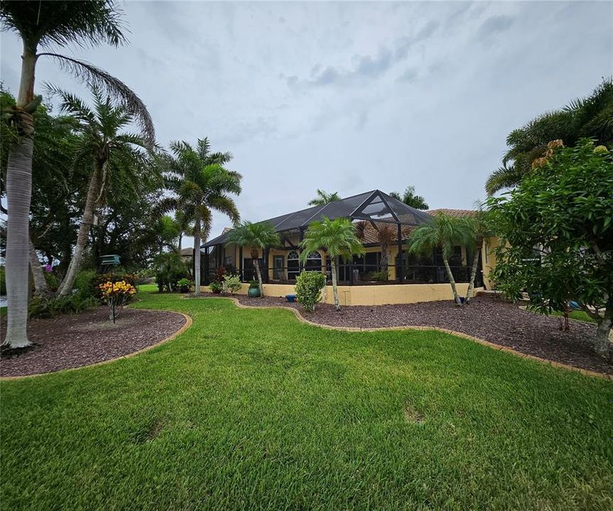 For Rent: $4,500 (3 beds, 2 baths, 2421 Square Feet)