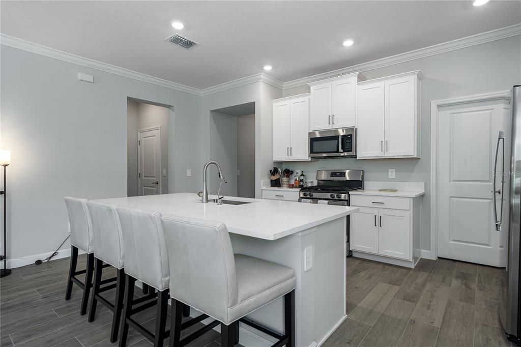 В аренду: $2,900 (3 спален, 2 ванн, 2145 Квадратных фут)