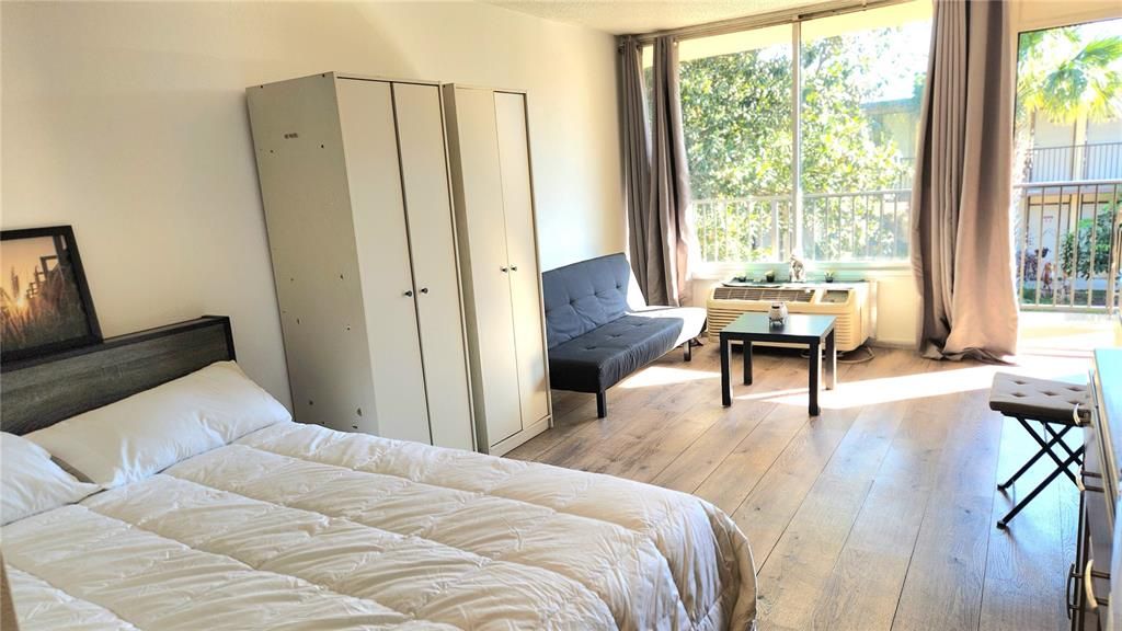 待售: $63,000 (0 贝兹, 1 浴室, 276 平方英尺)