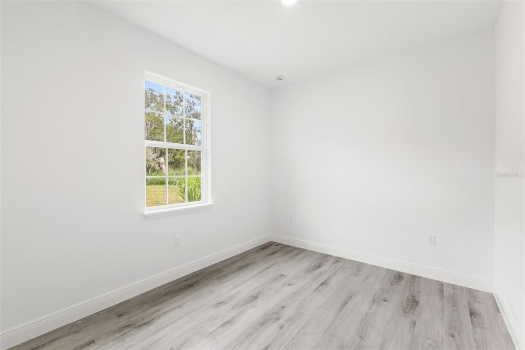 На продажу: $409,000 (4 спален, 2 ванн, 1763 Квадратных фут)