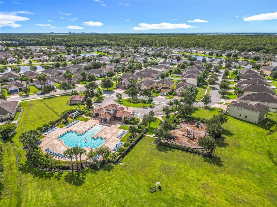 合同活跃: $499,500 (3 贝兹, 2 浴室, 1872 平方英尺)