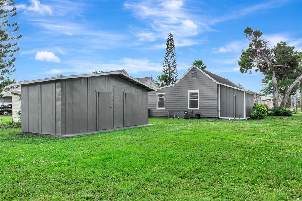 For Sale: $250,000 (2 beds, 2 baths, 1274 Square Feet)