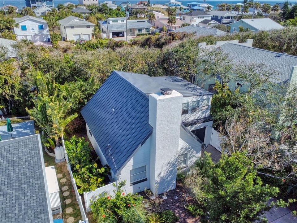 待售: $629,000 (2 贝兹, 2 浴室, 1300 平方英尺)