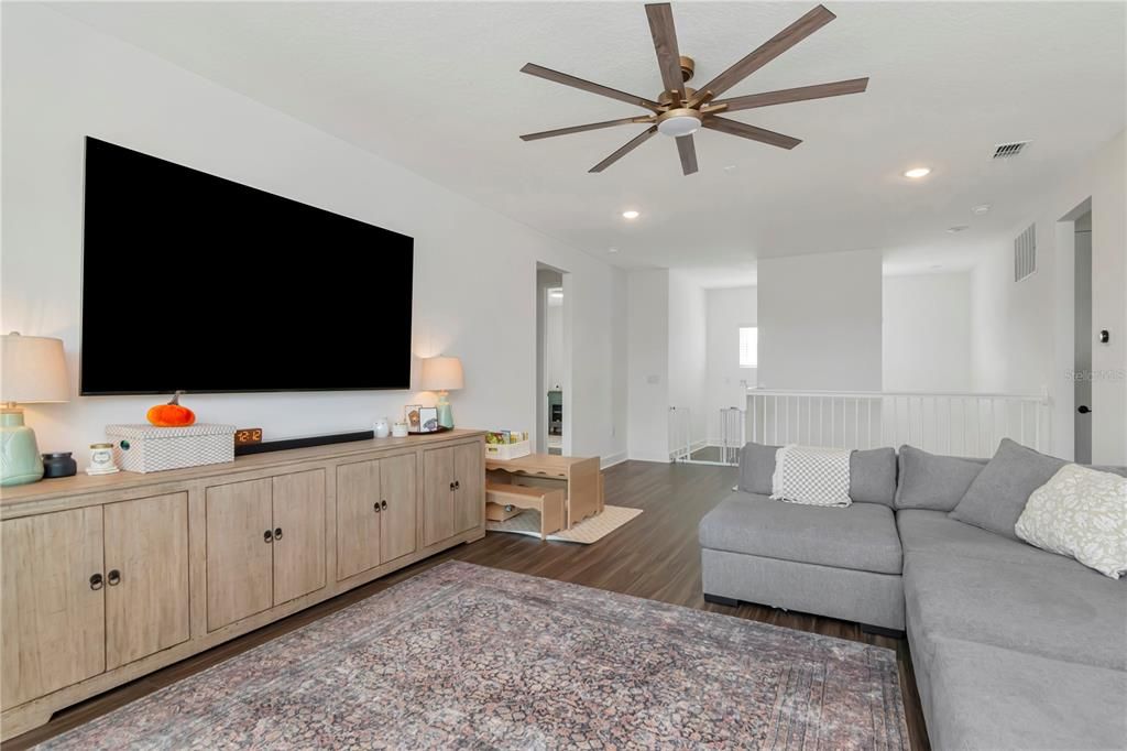 待售: $725,000 (4 贝兹, 3 浴室, 3013 平方英尺)