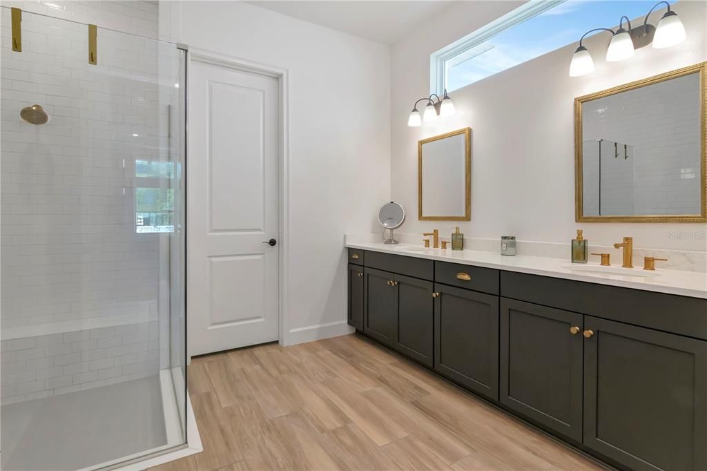 待售: $725,000 (4 贝兹, 3 浴室, 3013 平方英尺)