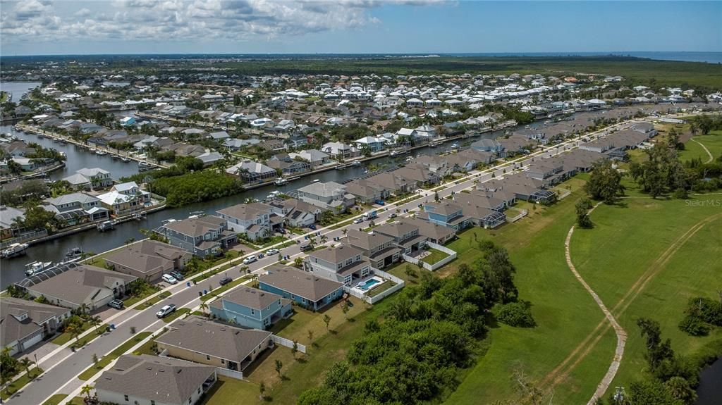 待售: $725,000 (4 贝兹, 3 浴室, 3013 平方英尺)