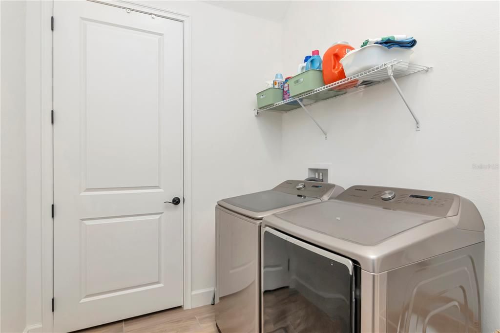 待售: $725,000 (4 贝兹, 3 浴室, 3013 平方英尺)