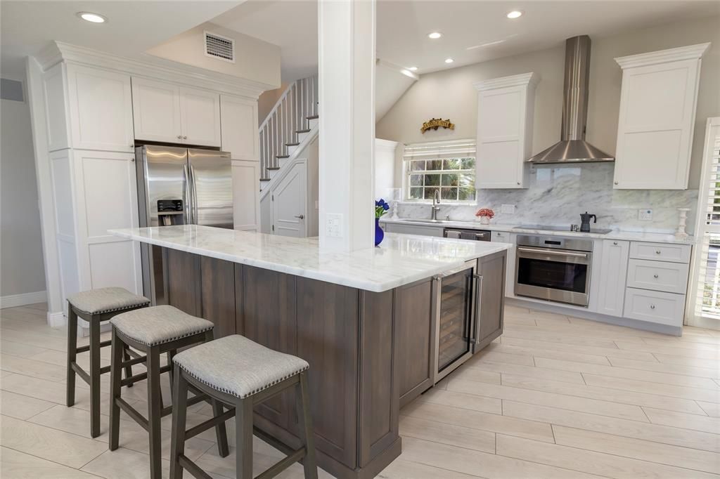 For Sale: $2,555,000 (6 beds, 5 baths, 5469 Square Feet)