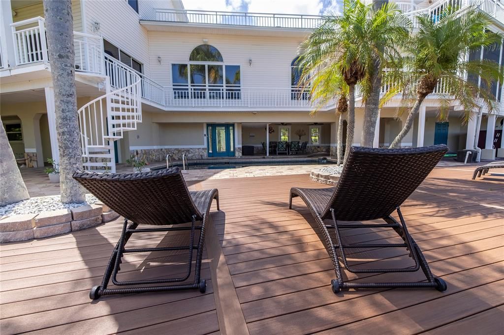 For Sale: $2,555,000 (6 beds, 5 baths, 5469 Square Feet)