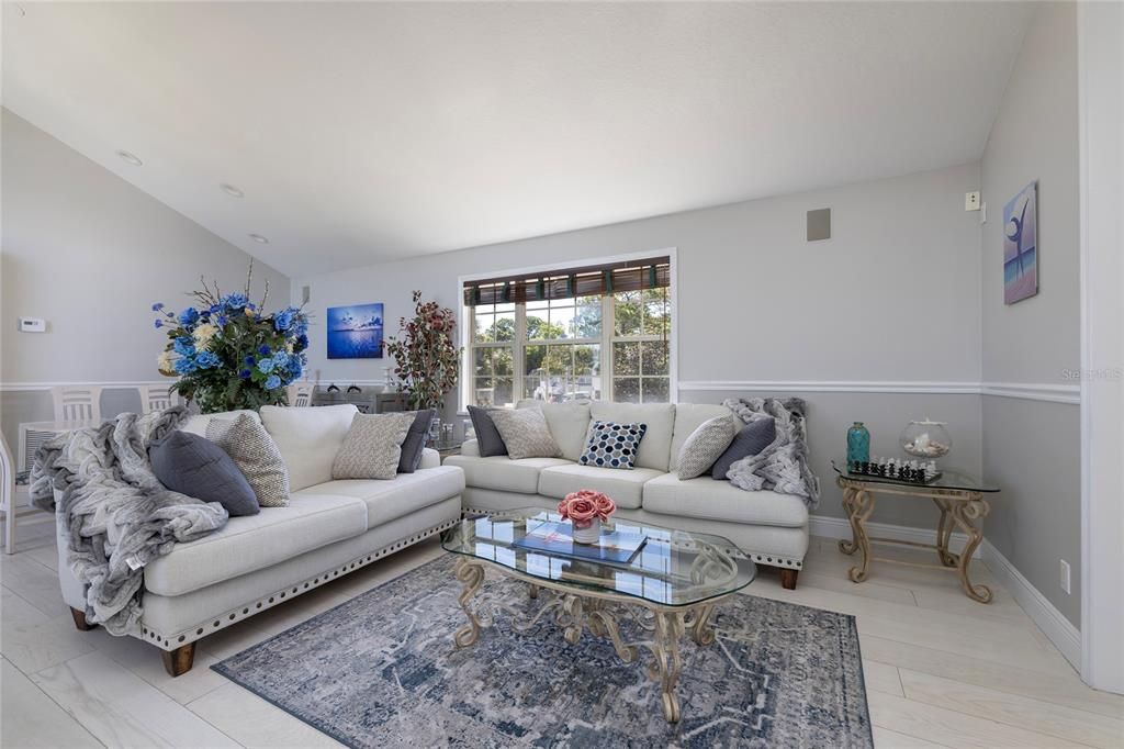 For Sale: $2,555,000 (6 beds, 5 baths, 5469 Square Feet)