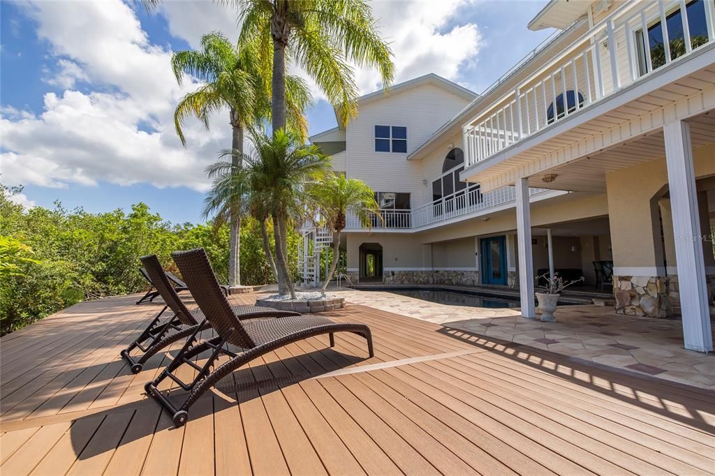 For Sale: $2,555,000 (6 beds, 5 baths, 5469 Square Feet)