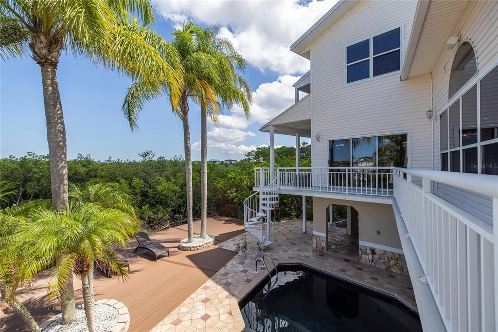 For Sale: $2,555,000 (6 beds, 5 baths, 5469 Square Feet)