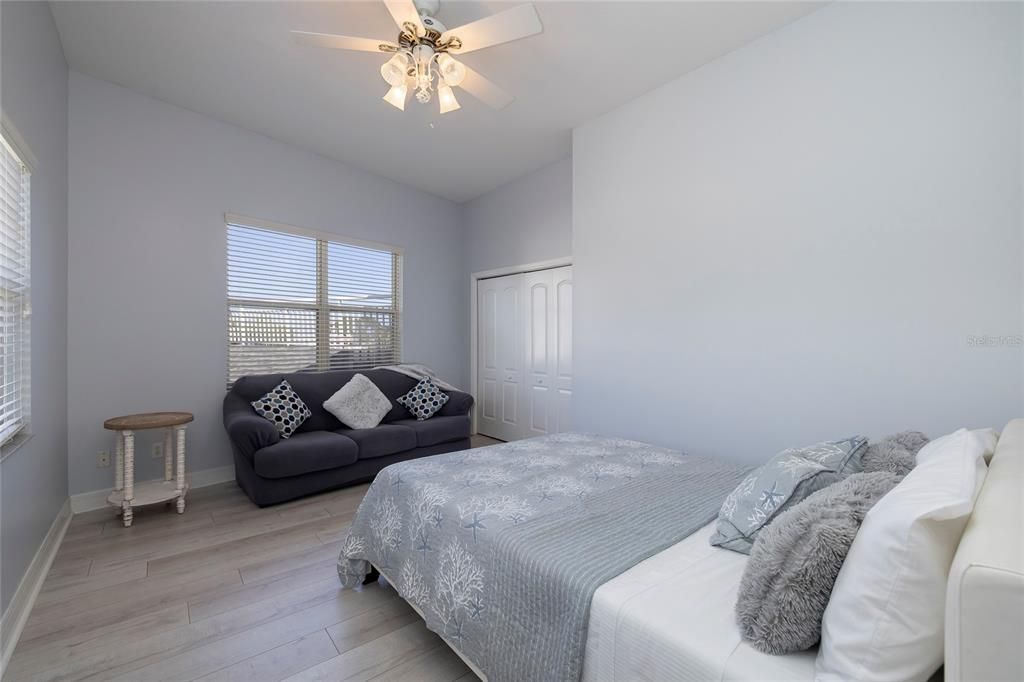 For Sale: $2,555,000 (6 beds, 5 baths, 5469 Square Feet)