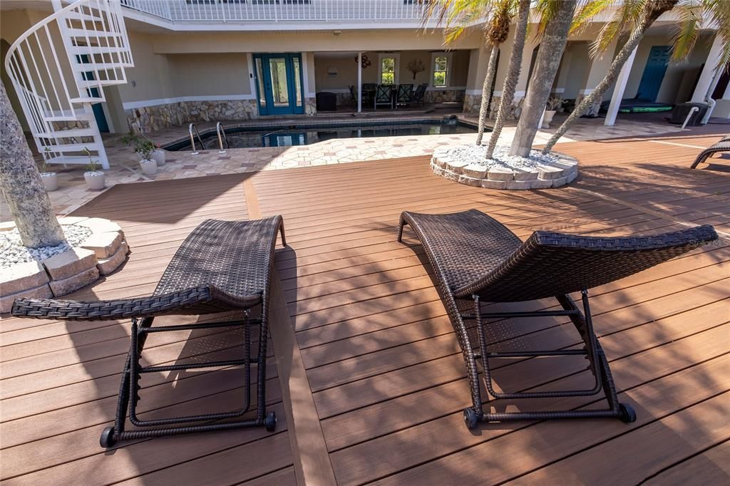 For Sale: $2,555,000 (6 beds, 5 baths, 5469 Square Feet)