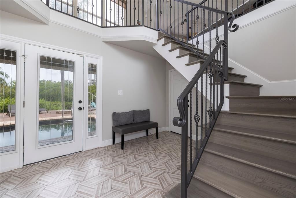 For Sale: $2,555,000 (6 beds, 5 baths, 5469 Square Feet)