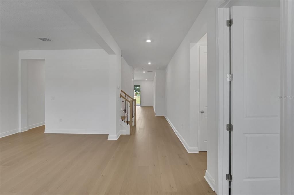 En Venta: $979,990 (6 camas, 4 baños, 3550 Pies cuadrados)