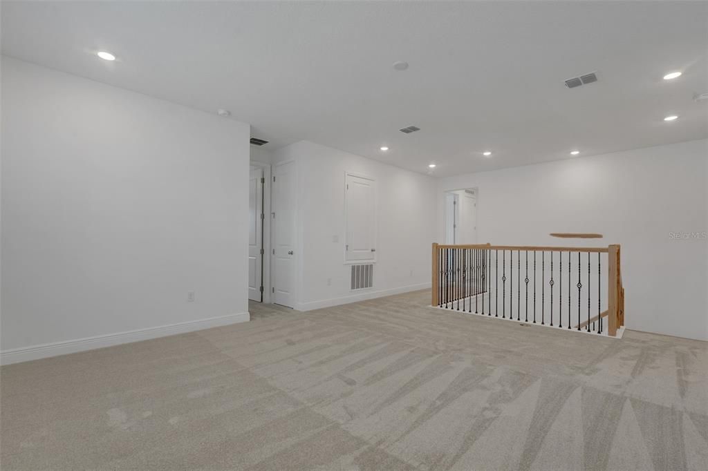 En Venta: $979,990 (6 camas, 4 baños, 3550 Pies cuadrados)