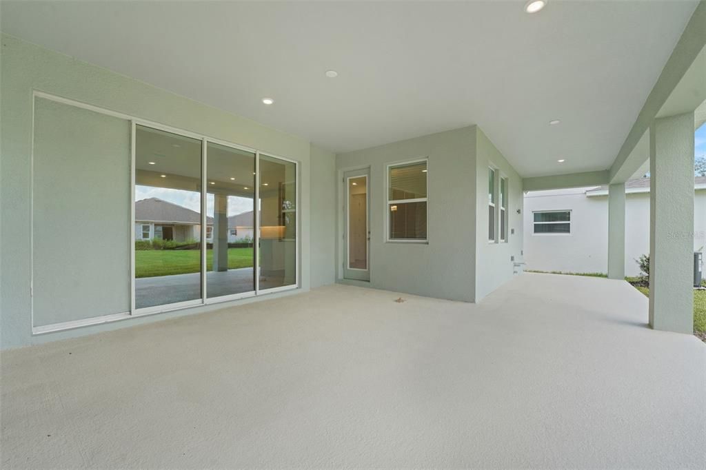 En Venta: $979,990 (6 camas, 4 baños, 3550 Pies cuadrados)