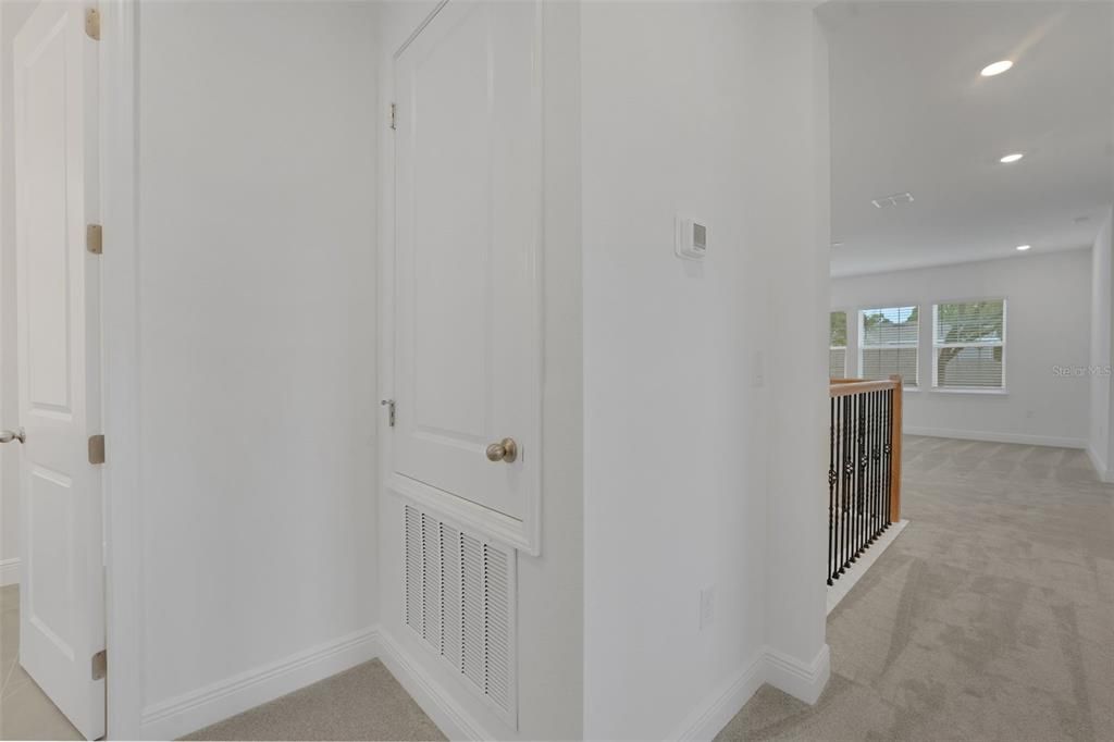 En Venta: $979,990 (6 camas, 4 baños, 3550 Pies cuadrados)