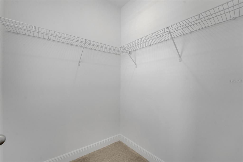 En Venta: $979,990 (6 camas, 4 baños, 3550 Pies cuadrados)