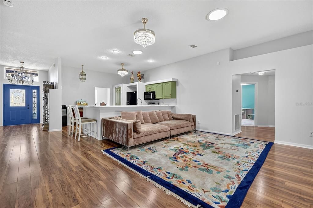 待售: $1,299,000 (3 贝兹, 2 浴室, 2059 平方英尺)