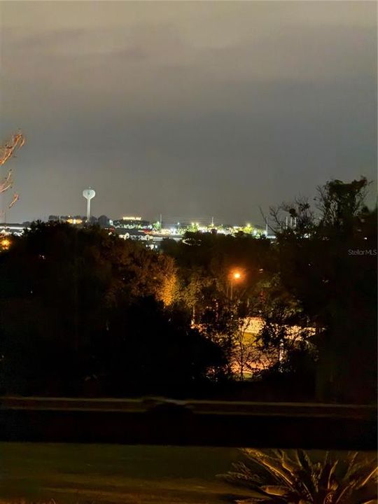 待售: $1,299,000 (3 贝兹, 2 浴室, 2059 平方英尺)