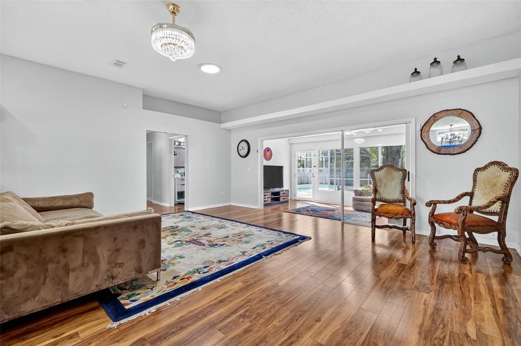 待售: $1,299,000 (3 贝兹, 2 浴室, 2059 平方英尺)