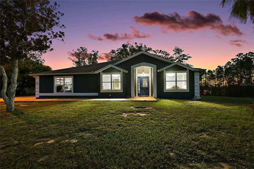 待售: $1,299,000 (3 贝兹, 2 浴室, 2059 平方英尺)