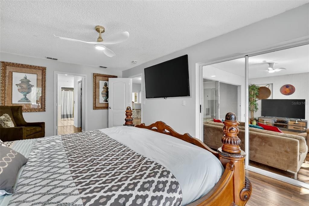 待售: $1,299,000 (3 贝兹, 2 浴室, 2059 平方英尺)