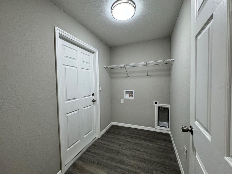 Activo con contrato: $244,000 (3 camas, 2 baños, 1391 Pies cuadrados)